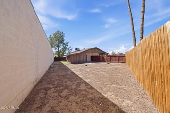 9329 N 44th Ave, Glendale, AZ 85302