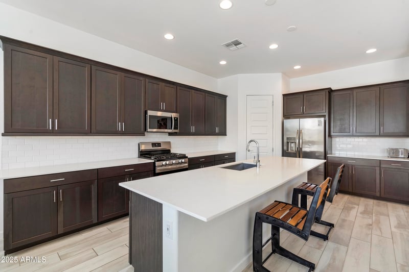 9329 Sells Dr, Phoenix, AZ 85037