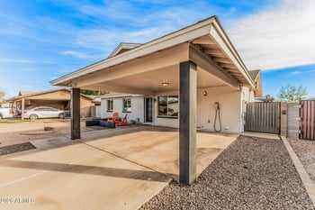 933 9th Dr, Mesa, AZ 85204