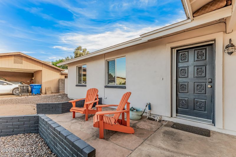 933 E 9th Dr, Mesa, AZ 85204