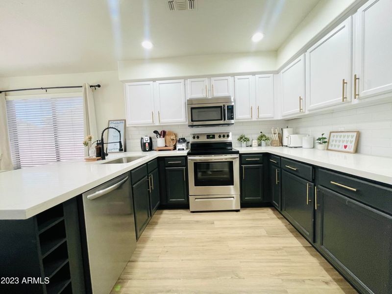 933 E Windsor Dr, Gilbert, AZ 85296