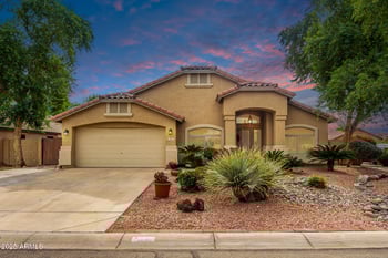 933 Holstein Trl, San Tan Valley, AZ 85143