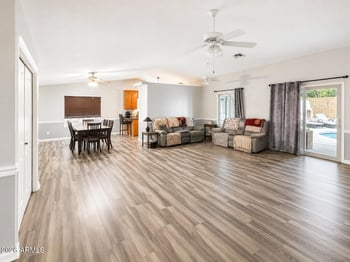 933 Sericin Cir, Mesa, AZ 85205
