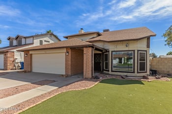 933 Osage Ave, Mesa, AZ 85210