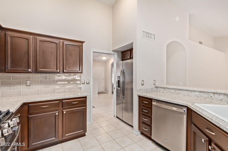 9330 E Nacoma Dr, Sun Lakes, AZ 85248