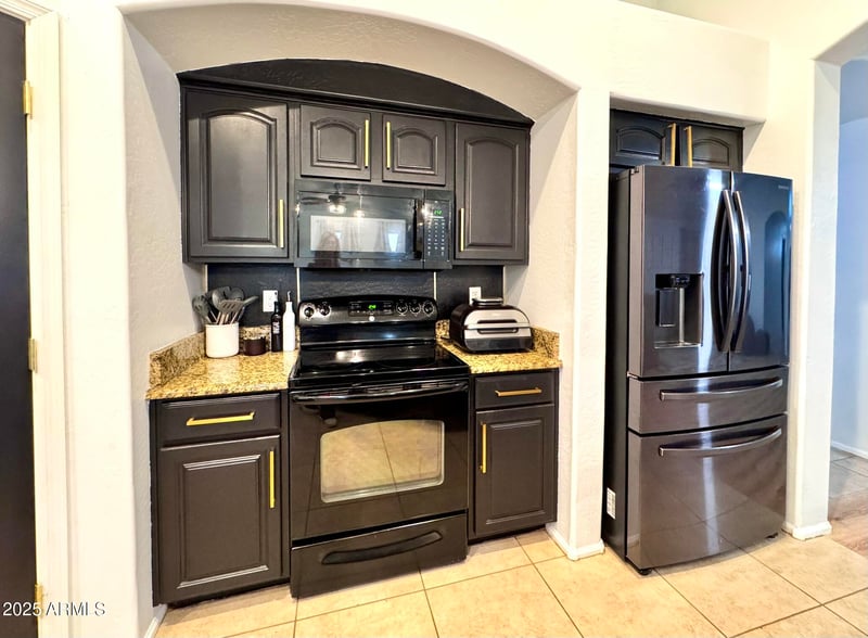 9331 Heber Rd, Tolleson, AZ 85353