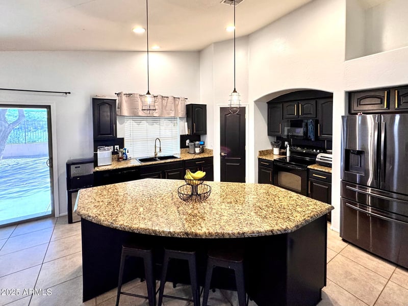 9331 Heber Rd, Tolleson, AZ 85353