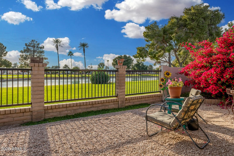 9333 Parkside Dr, Sun Lakes, AZ 85248