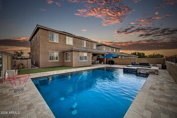 9334 W White Feather Ln, Peoria, AZ 85383