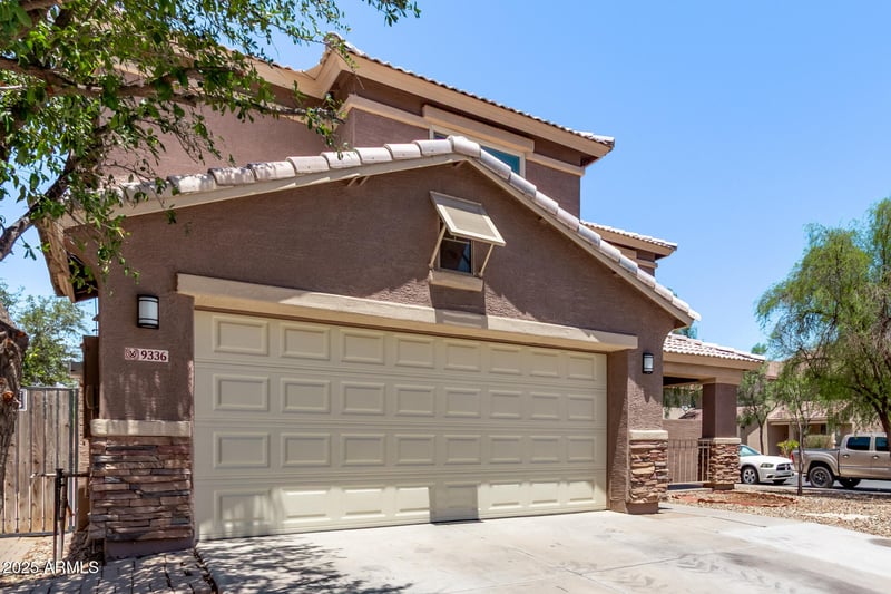 9336 Pioneer St, Tolleson, AZ 85353