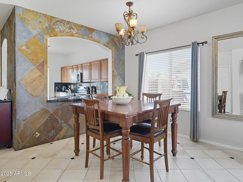 9336 Raymond St, Tolleson, AZ 85353