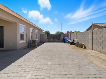 9336 Raymond St, Tolleson, AZ 85353