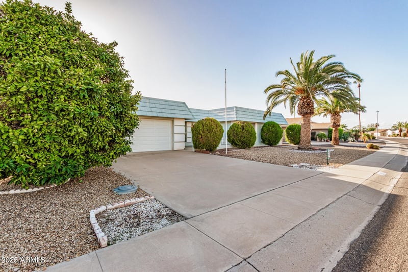 9337 Hidden Valley Cir, Sun City, AZ 85351