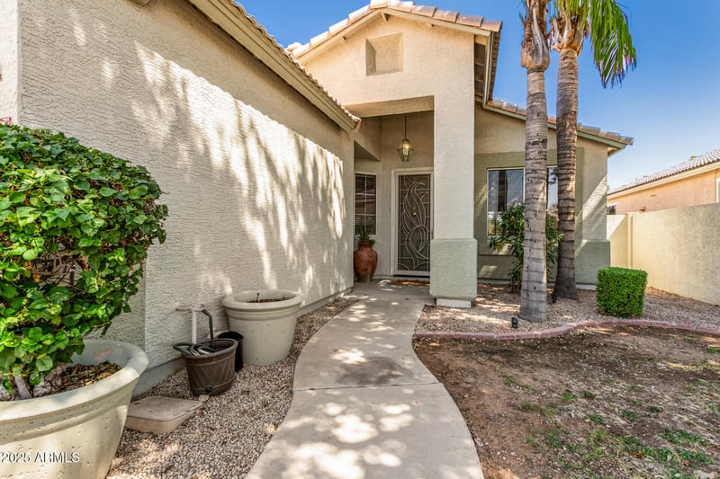 9337 Kiva Ave, Mesa, AZ 85209