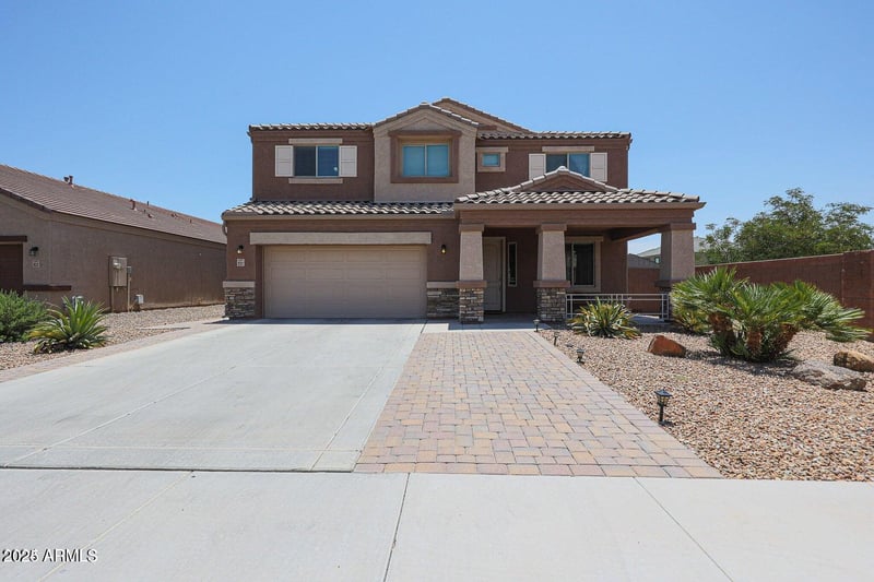 9337 Medlock Dr, Glendale, AZ 85305