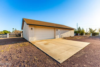 9337 111th Dr, Sun City, AZ 85351