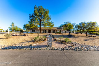 9337 111th Dr, Sun City, AZ 85351