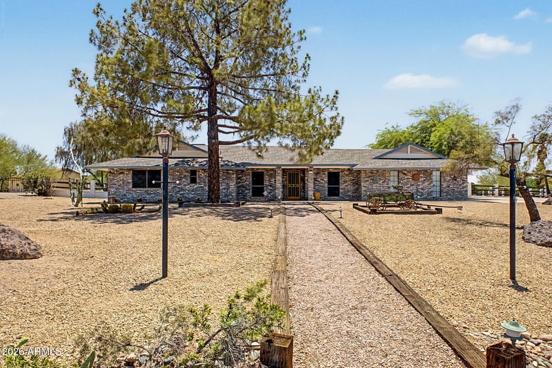 9337 111th Dr, Sun City, AZ 85351
