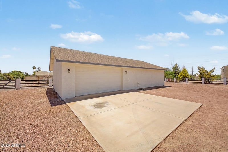 9337 111th Dr, Sun City, AZ 85351