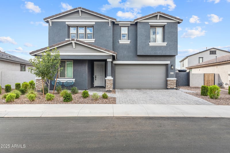 9337 Steno Ave, Mesa, AZ 85212
