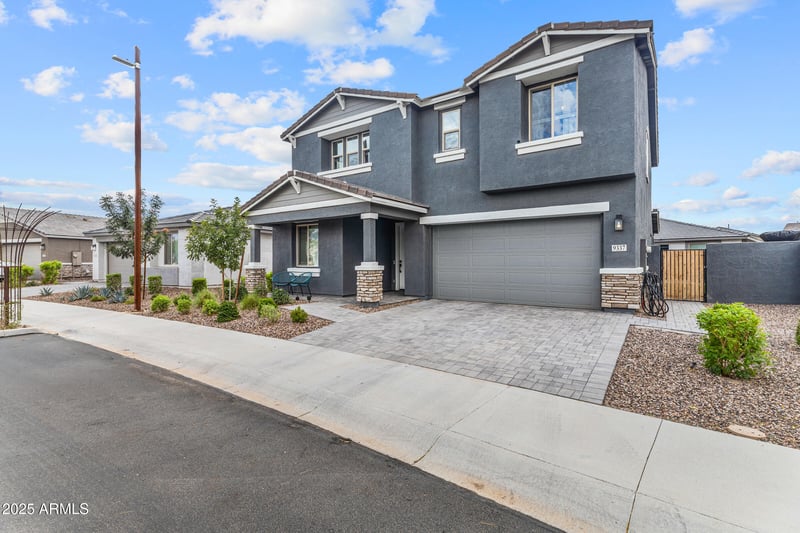 9337 Steno Ave, Mesa, AZ 85212
