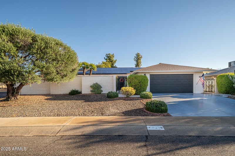9338 Spanish Moss Ln, Sun City, AZ 85373