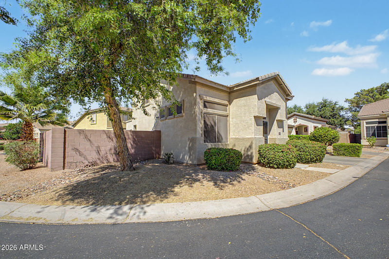 9339 Lompoc Ave, Mesa, AZ 85209