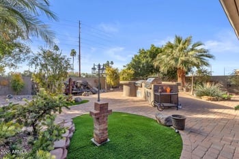 9339 Stoney Vista Dr, Sun Lakes, AZ 85248