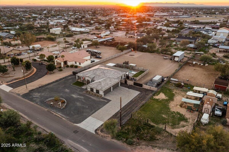 934 104th St, Mesa, AZ 85207