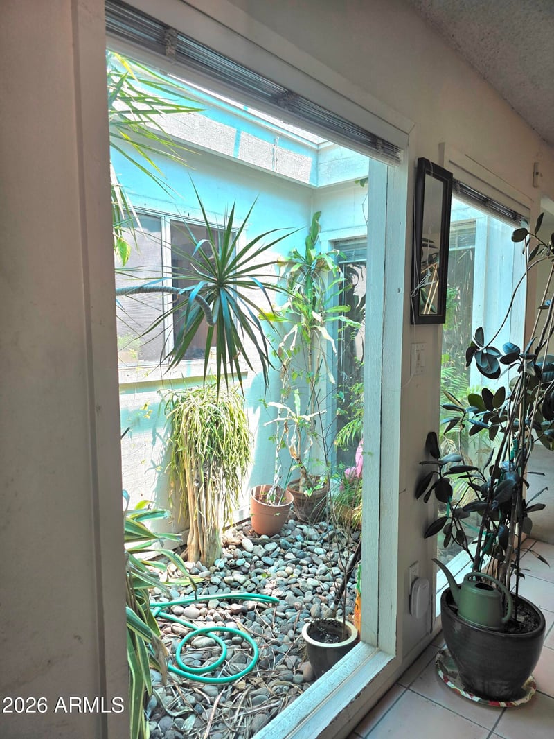 934 Montebello Ave, Phoenix, AZ 85014