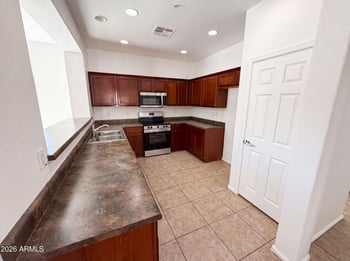 934 E Overlin Ln, Avondale, AZ 85323