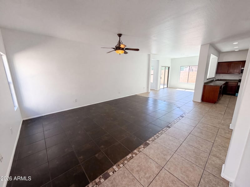 934 E Overlin Ln, Avondale, AZ 85323