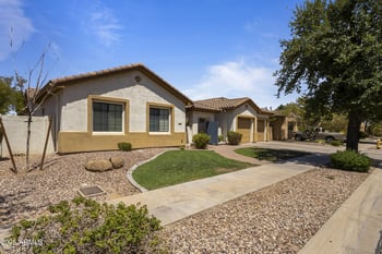 934 Elm St, Litchfield Park, AZ 85340