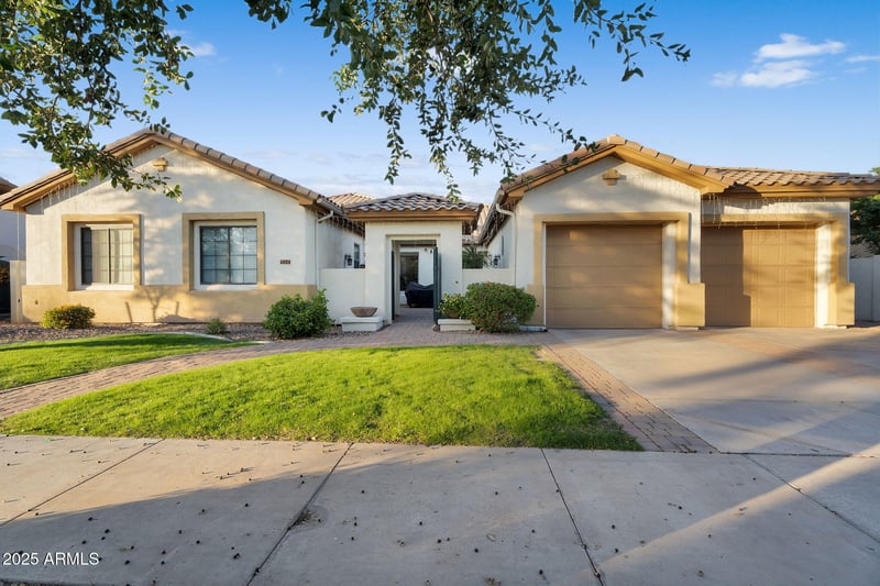 934 Elm St, Litchfield Park, AZ 85340
