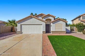 934 Navajo Ct, Chandler, AZ 85224