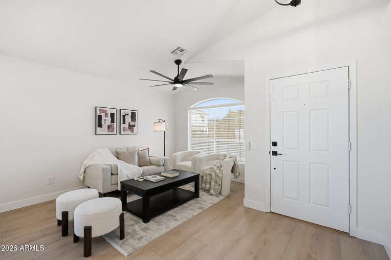 934 Navajo Ct, Chandler, AZ 85224