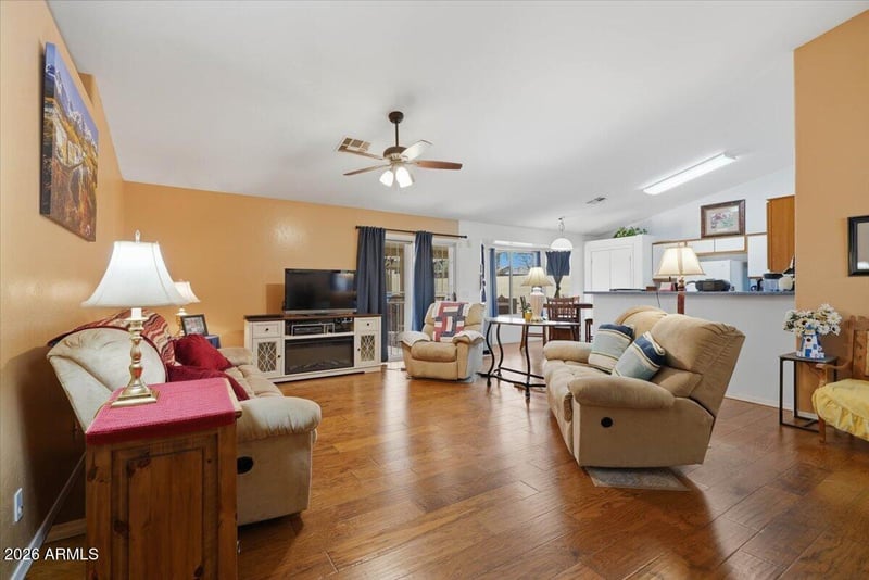 934 Mesquite Ave, Apache Junction, AZ 85120