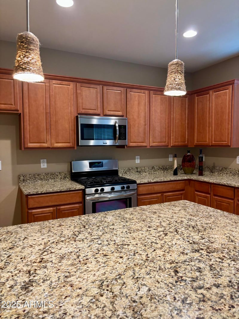 9340 Oregon Ave, Glendale, AZ 85305