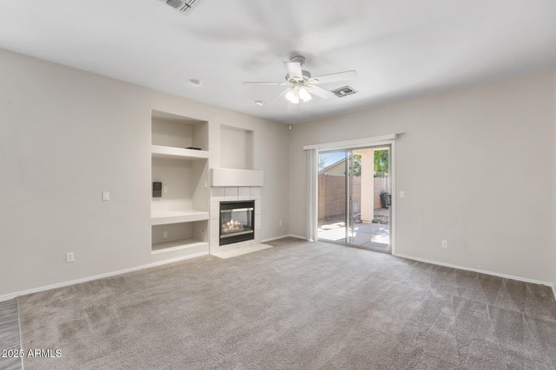 9341 Albert Ln, Peoria, AZ 85382