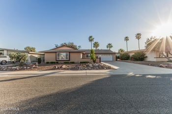 9341 Briarwood Cir, Sun City, AZ 85351