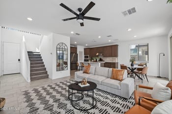 9341 Sebring Ave, Mesa, AZ 85212