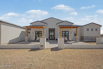 9341 Buckskin Trl, Peoria, AZ 85383