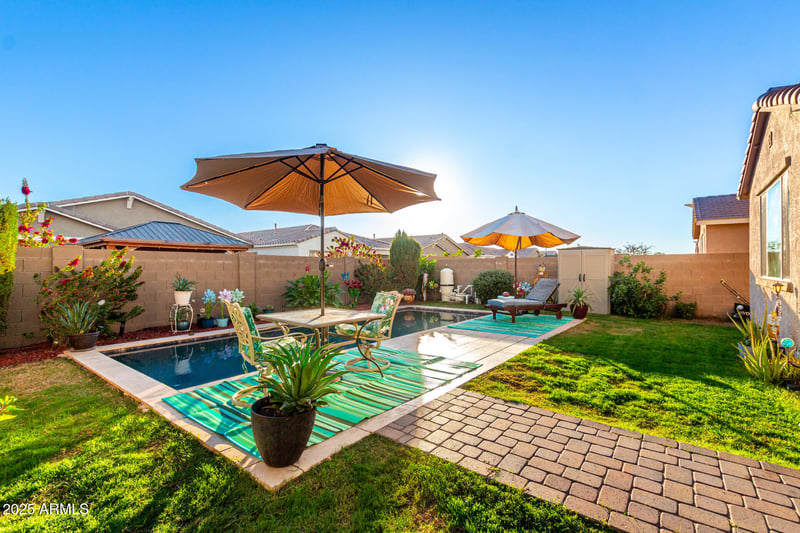 9341 Willow Bend Ln, Phoenix, AZ 85037