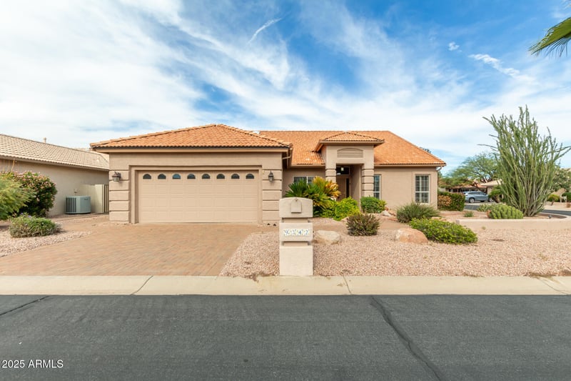 9342 Coopers Hawk Dr, Sun Lakes, AZ 85248