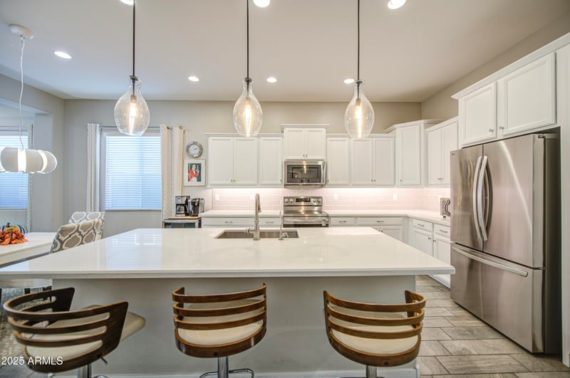 9342 Wally Ave, Tempe, AZ 85284
