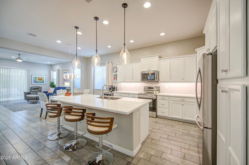 9342 Wally Ave, Tempe, AZ 85284