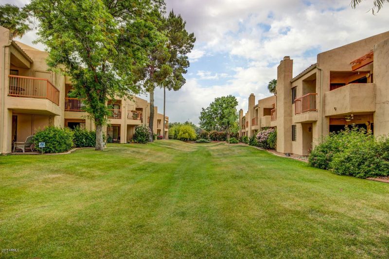9345 N 92 St #214, Scottsdale, AZ 85258