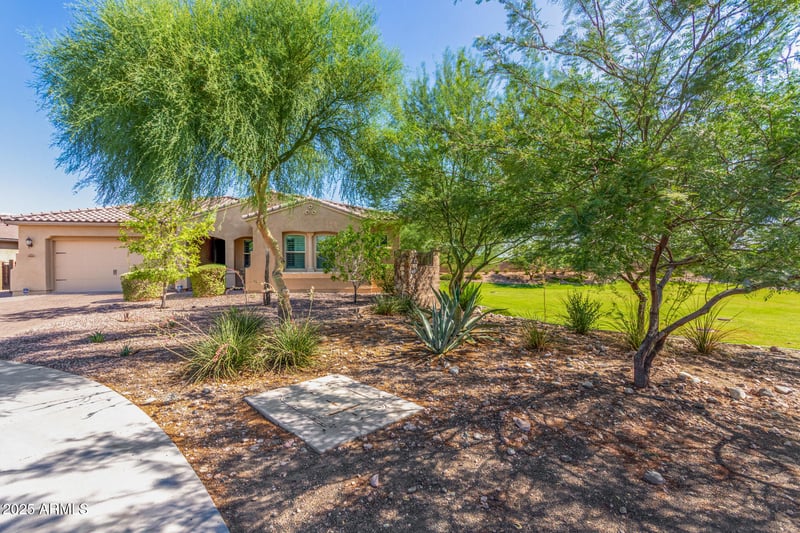 9347 Plum Rd, Peoria, AZ 85383