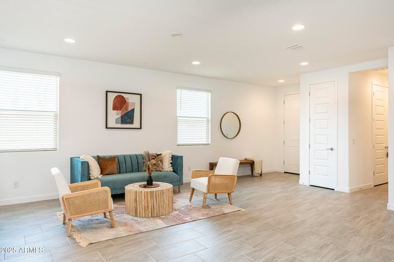 9349 Montecito Ave, Phoenix, AZ 85037