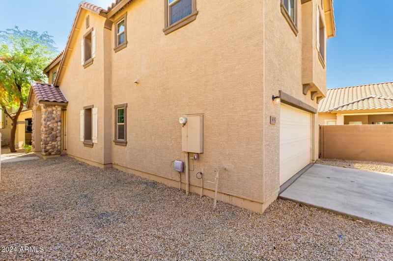 935 Agua Fria Ln, Avondale, AZ 85323